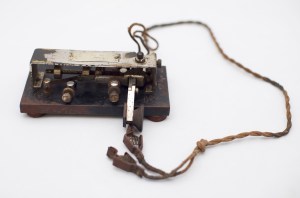 Ernie Beaver's Morse Keyer